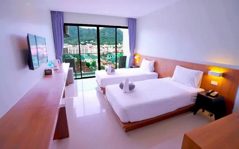 Phoenix Grand Hotel Phuket 04